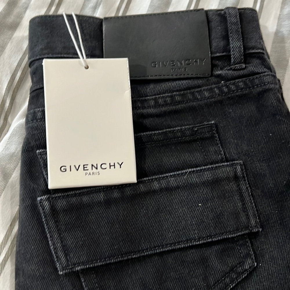 New with tags Givenchy jeans